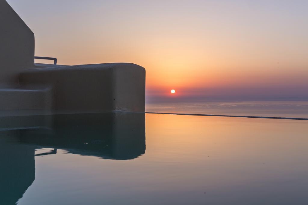 สกายฟอลล์ สวีท - สำหรับผู้ใหญ่เท่านั้น Hotel Pyrgos Kallistis ภายนอก รูปภาพ