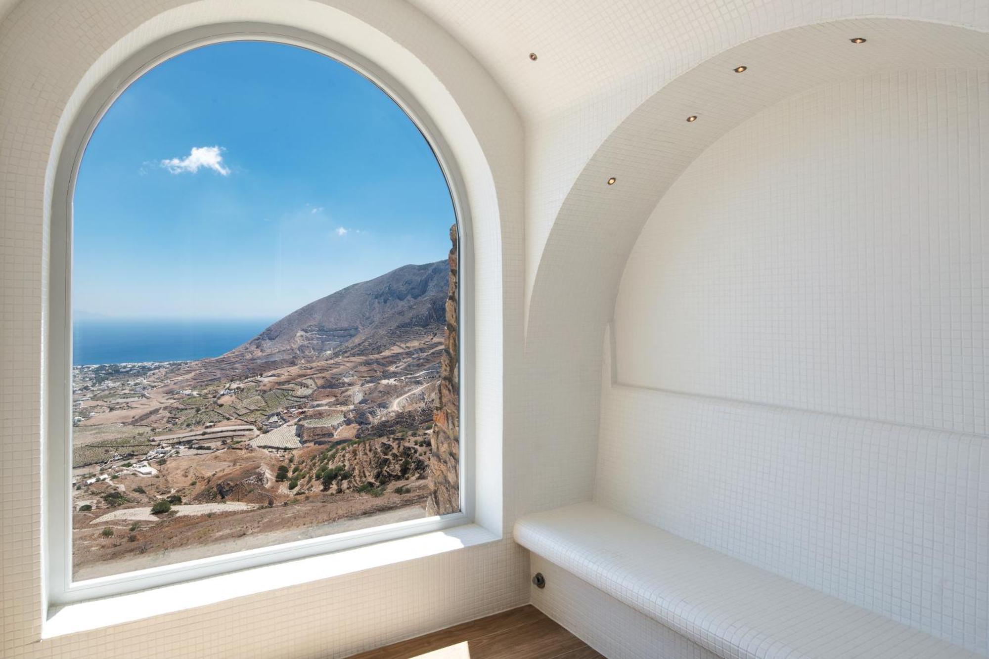 สกายฟอลล์ สวีท - สำหรับผู้ใหญ่เท่านั้น Hotel Pyrgos Kallistis ภายนอก รูปภาพ