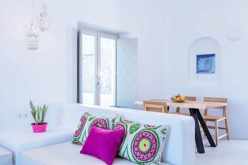 สกายฟอลล์ สวีท - สำหรับผู้ใหญ่เท่านั้น Hotel Pyrgos Kallistis ห้อง รูปภาพ