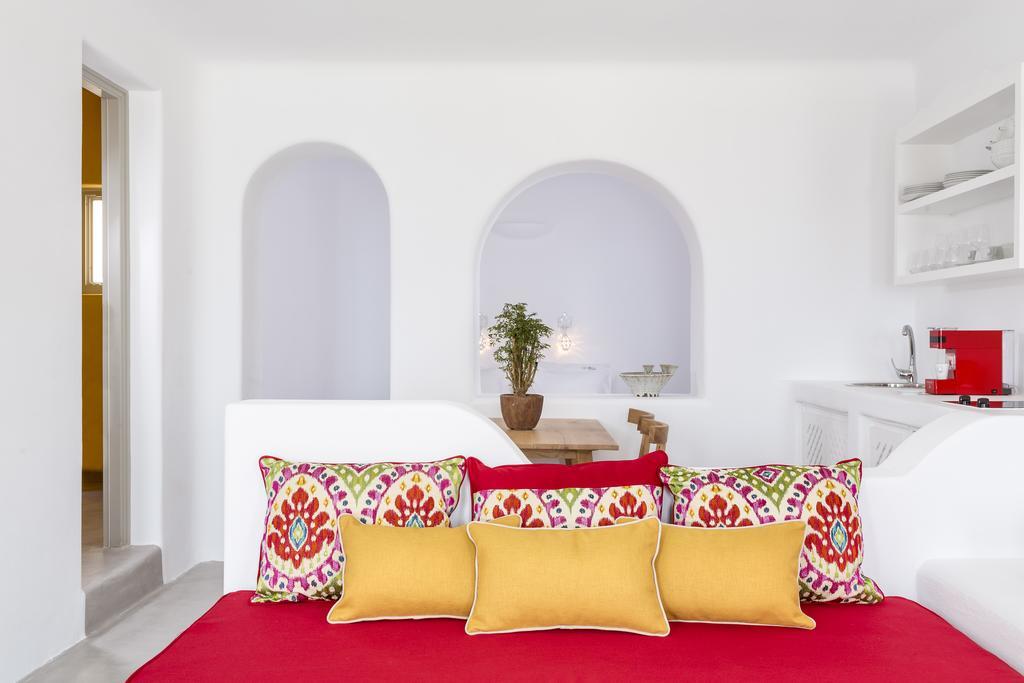 สกายฟอลล์ สวีท - สำหรับผู้ใหญ่เท่านั้น Hotel Pyrgos Kallistis ภายนอก รูปภาพ
